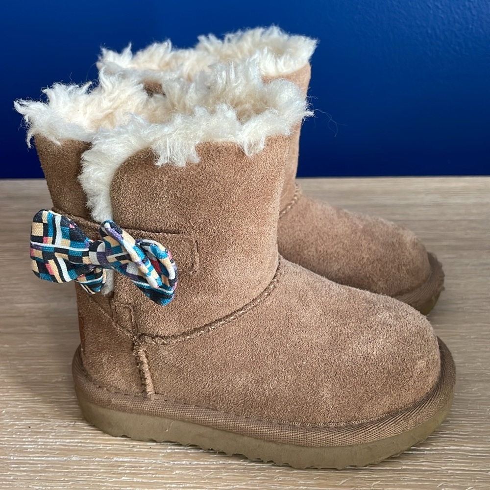 Ugg Kenzie Checker Bow Children’s Boots